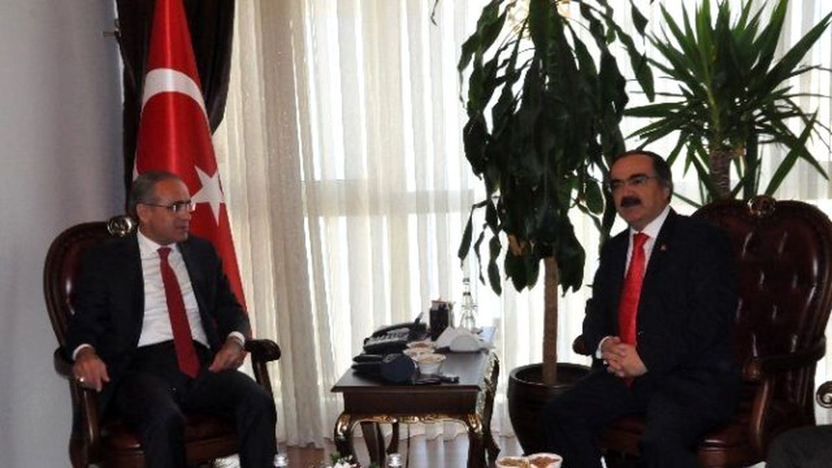 Bakan Topçu\'dan Birlik ve Beraberlik Mesajı