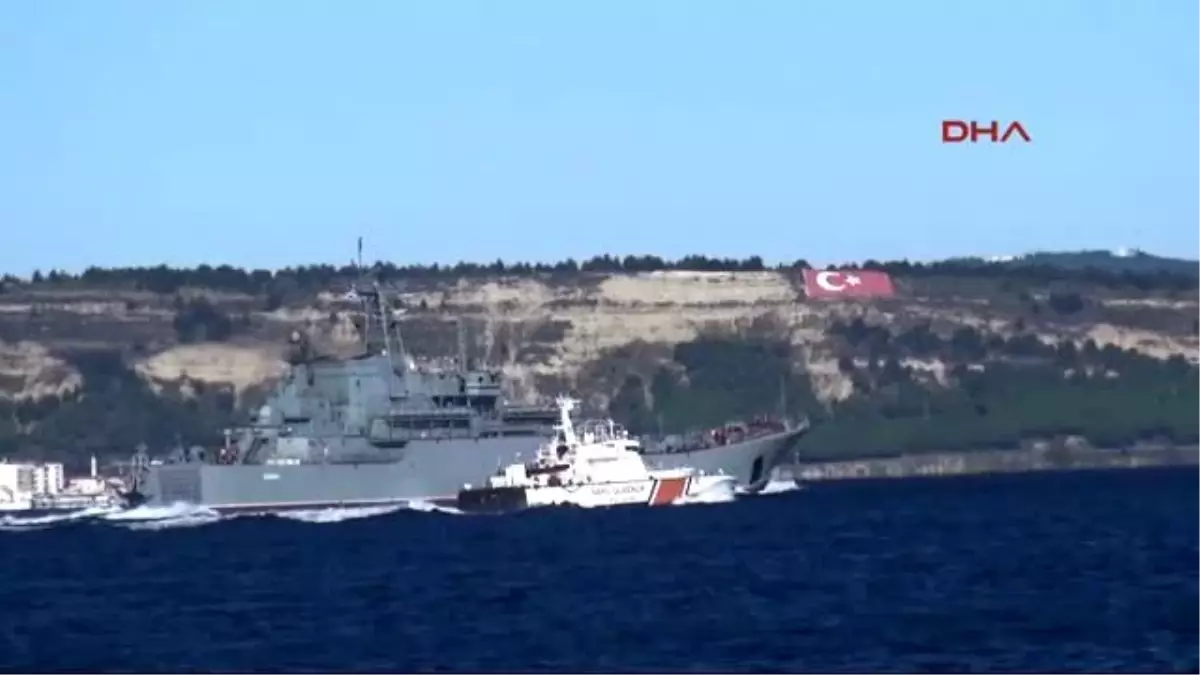 Çanakkale Rus Savaş Gemisi Marmara\'ya Yol Aldı