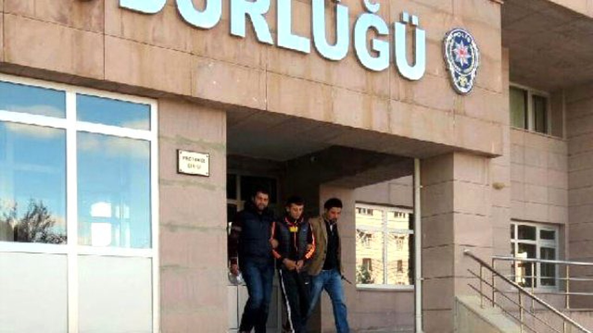 Cep Telefonu Gasp Etti, Güvenlik Kamerası ile Görüntülendi