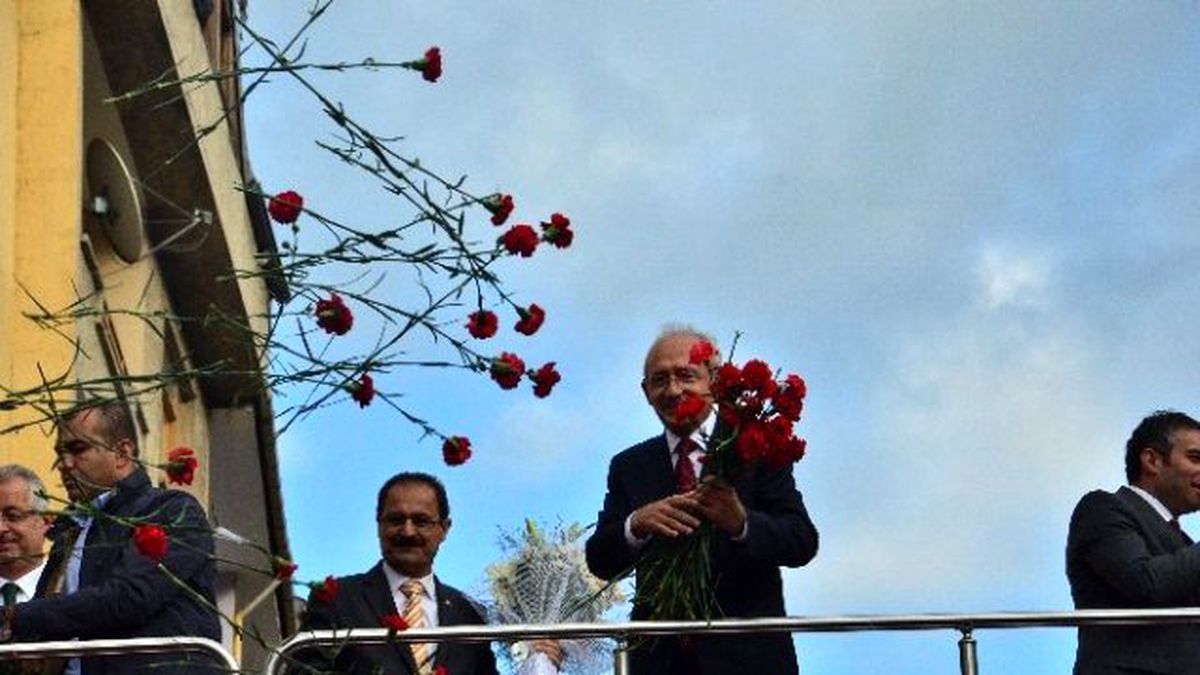 CHP Lideri Kılıçdaroğlu\'ndan Siyasetçilere Çağrı