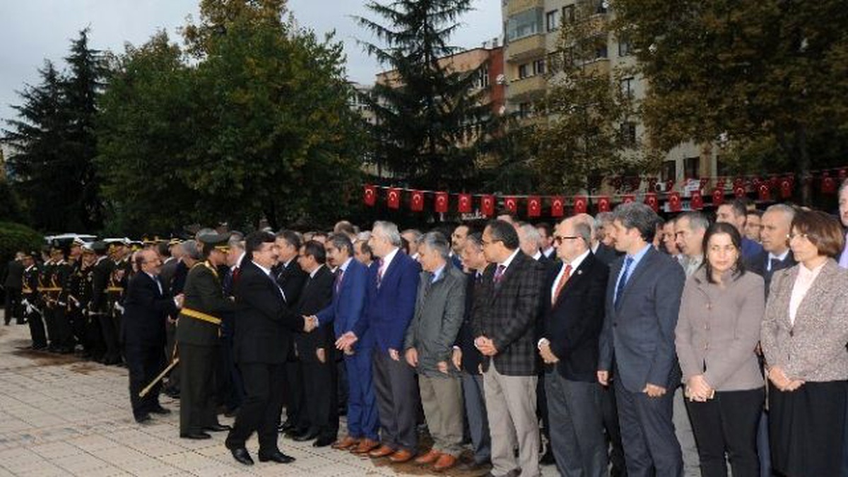 Cumhuriyetin Kuruluşunun 92. Yıldönümü Etkinlikleri Trabzon\'da Başladı