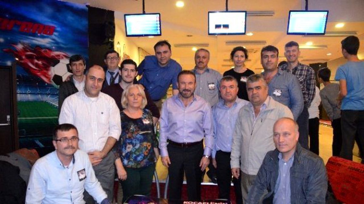 İzmit Belediyesi Çalışanları Bowling\'de Yarıştı