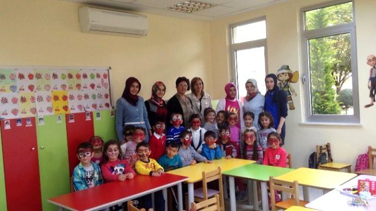 Kursiyerler Cilt Bakımı Uygulaması Yaptı