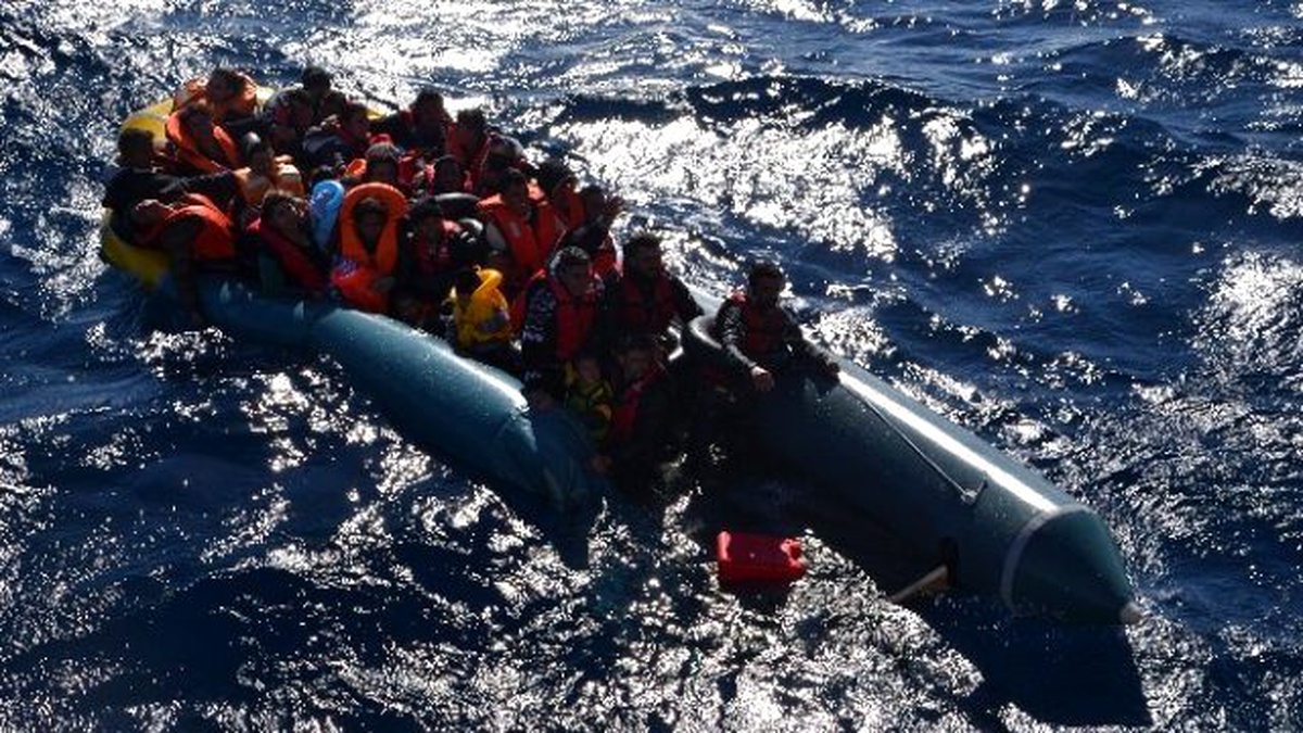 Mülteci Faciası Türk Sahil Güvenlik Ekibince Engellendi