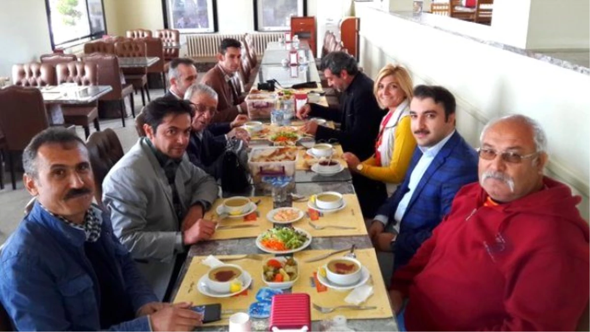 Osmancık\'ta basın mensupları yemekte biraraya geldi