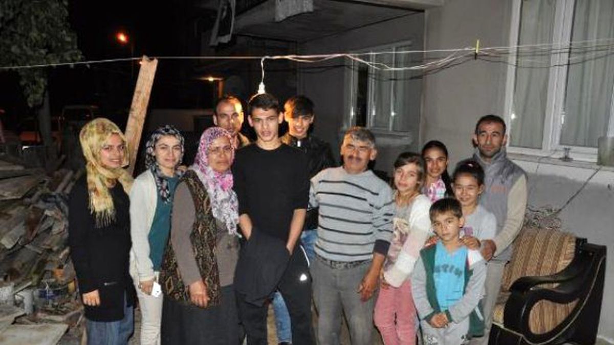 Saldırıda Yaralanan Asker Tedavisinin Ardından Baba Ocağına Döndü