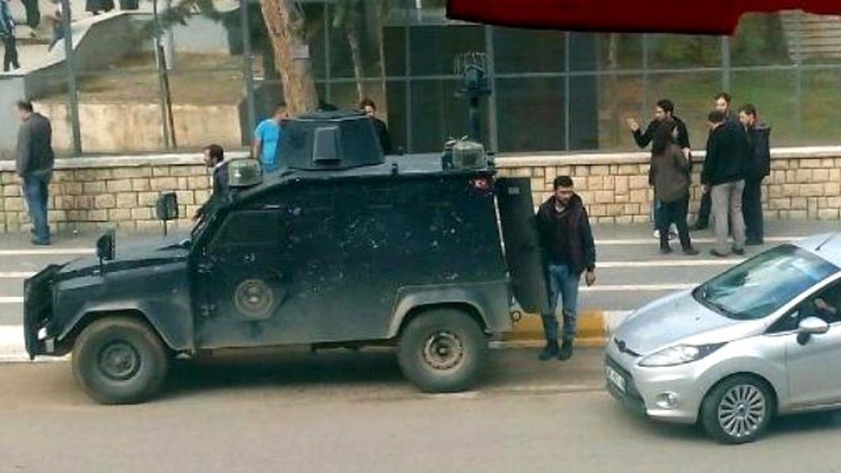 Silvan'da 2'si İtalyan Aktivist 3 Kişi Gözaltına Alındı