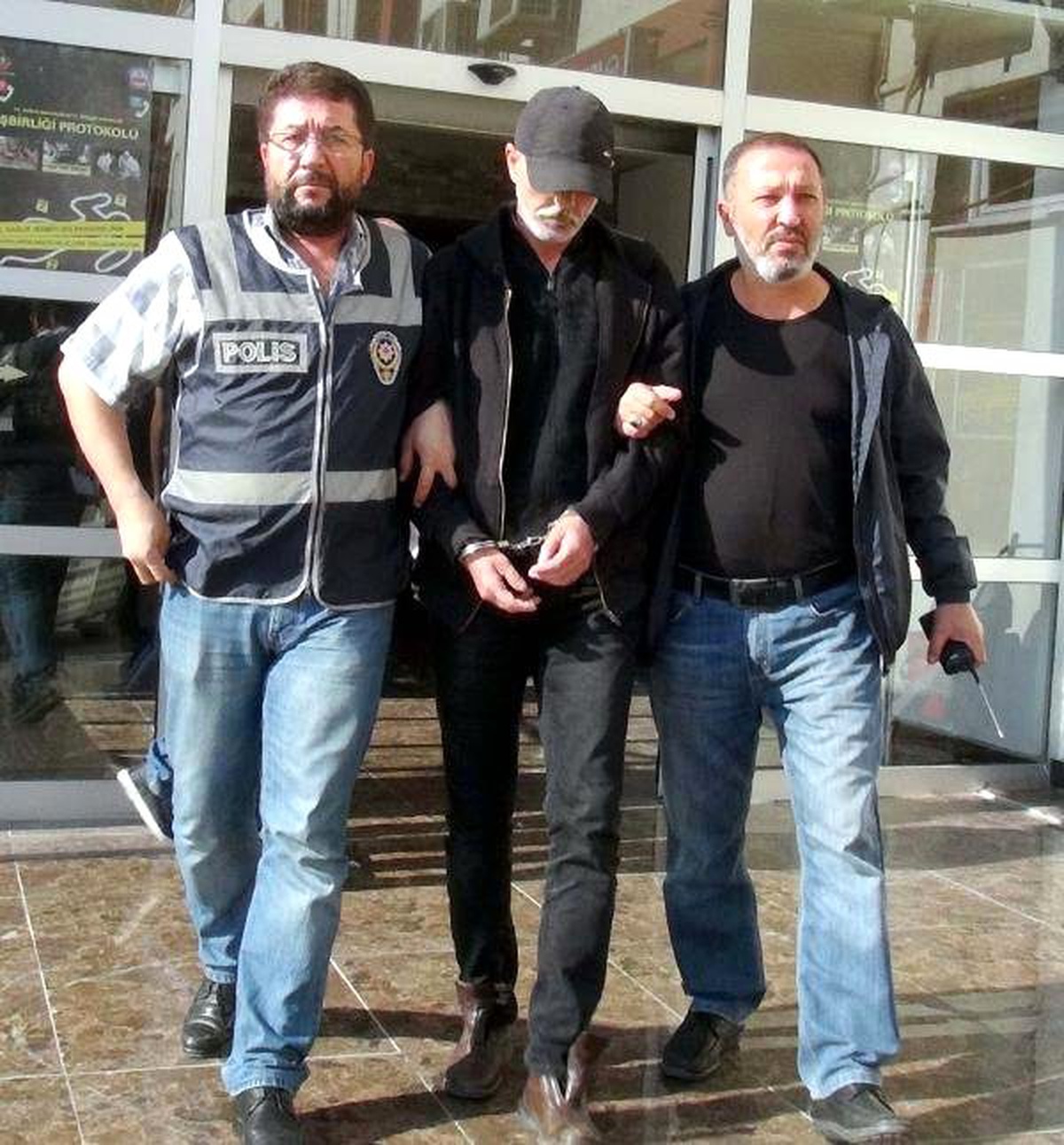 11 Yıl Önce Boşandığı Eşini Öldüren Zanlı Tutuklandı