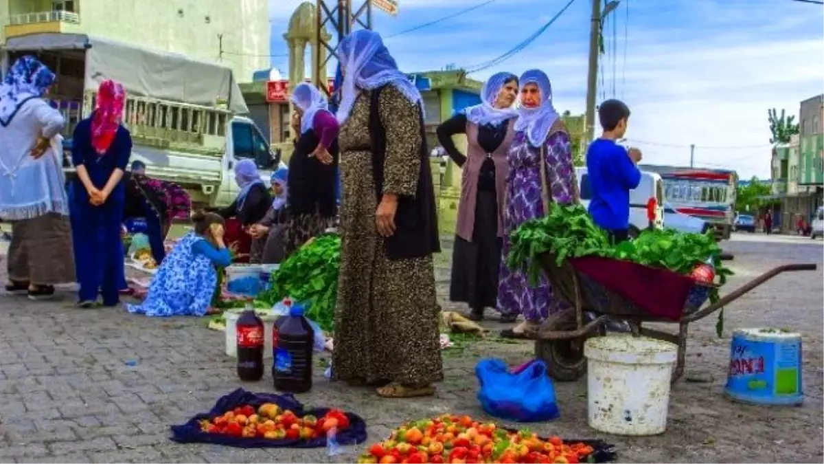 Dargeçit\'te Pekmez Yapma Geleneği Devam Ediyor