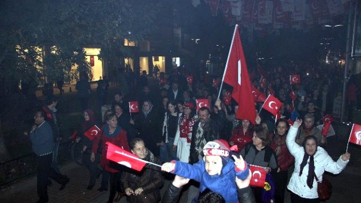 Eskişehir Ülkü Ocaklarından Mehterli Yürüyüş