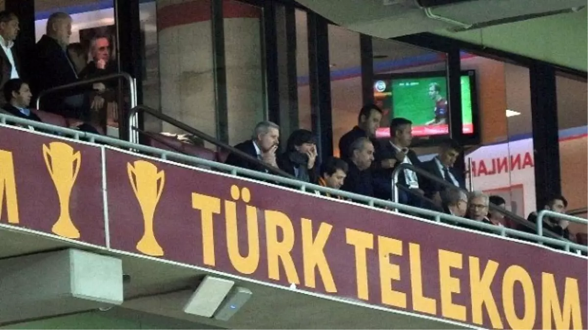 Joachim Löw Türk Telekom Arena\'da