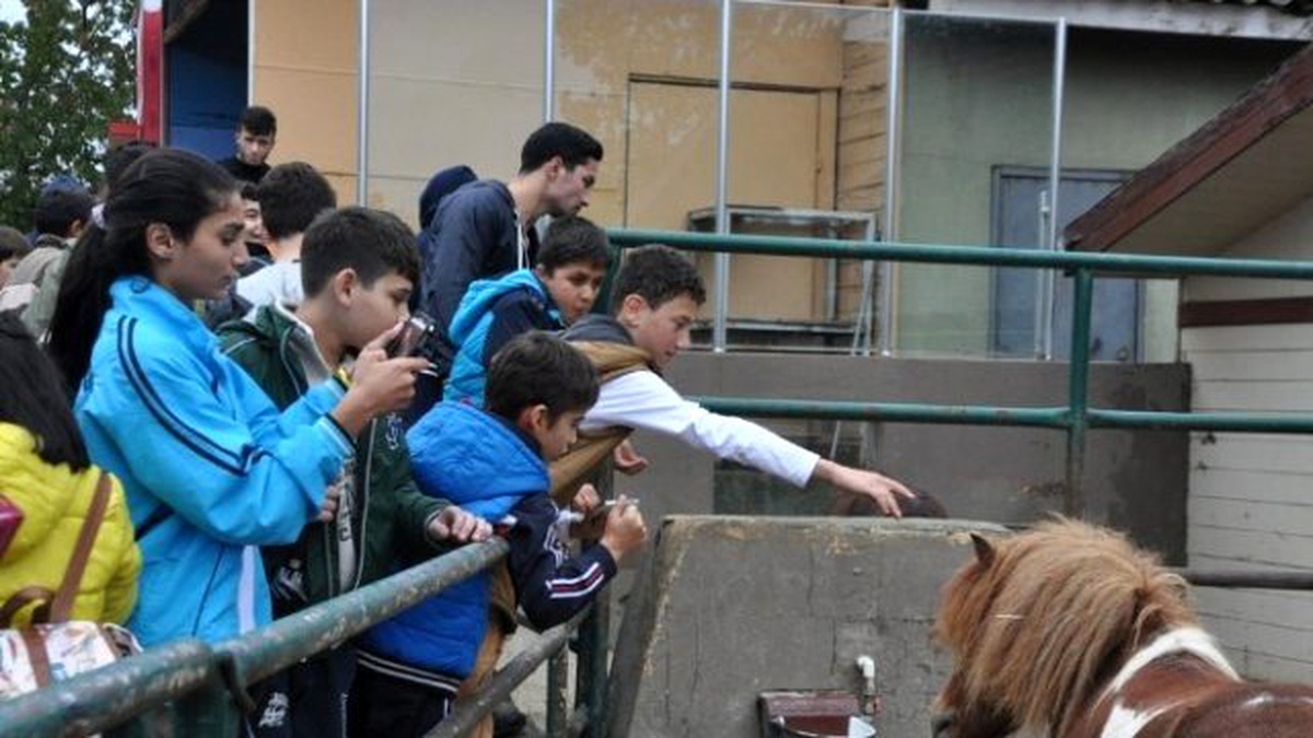 Kağıtsporlu Sporcular Hayvanat Bahçesini Gezdi