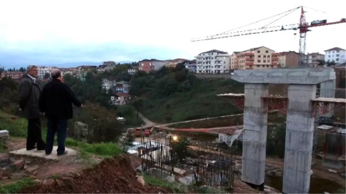 Kocaeli Trafiğini Rahatlatacak Viyadükler Yükseliyor