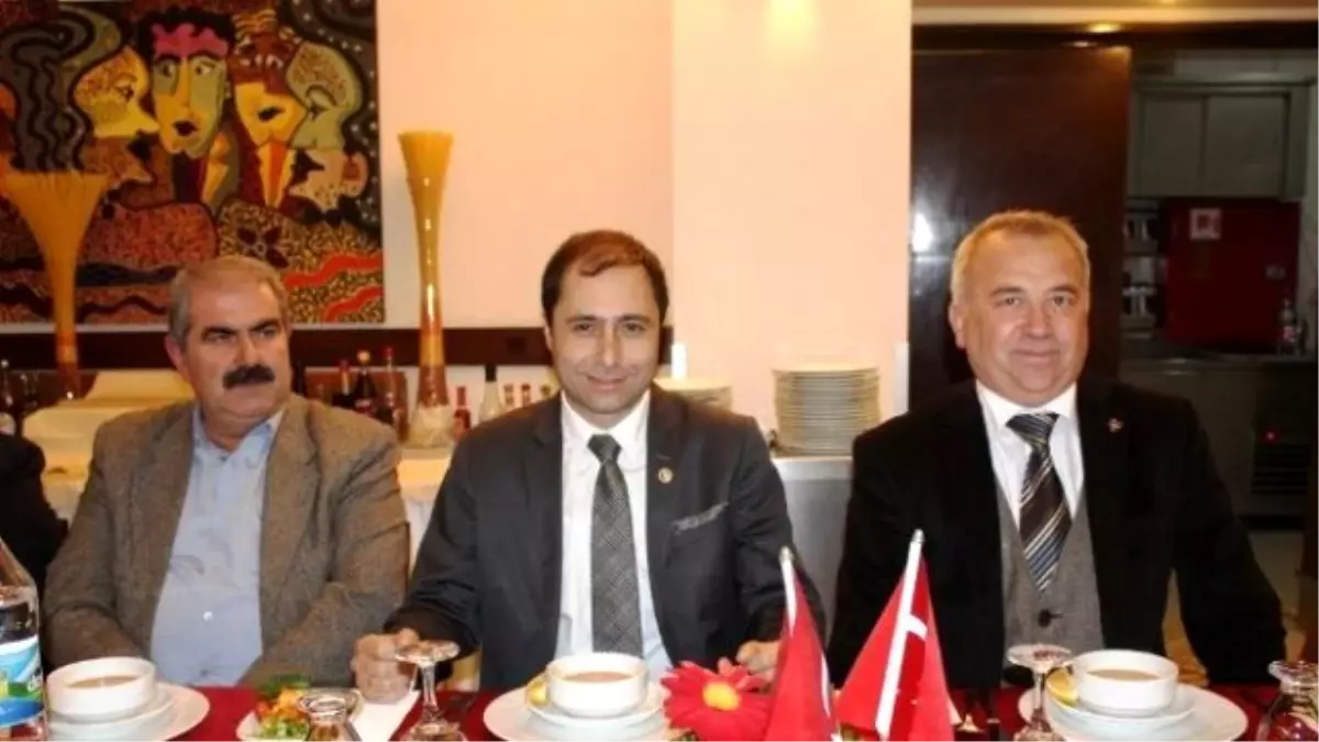 MHP\'li Tuna, Başkan Gökhan ve CHP\'li Erkek\'e Yüklendi