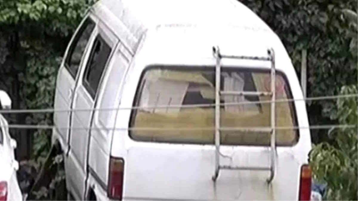 Minibüsün İçinde Sahte İçki Ürettiler