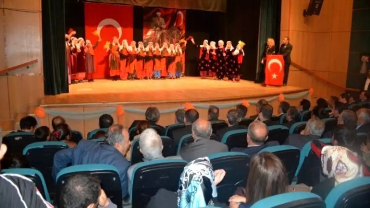 Tatvan\'da Cumhuriyet Bayramı Coşkusu