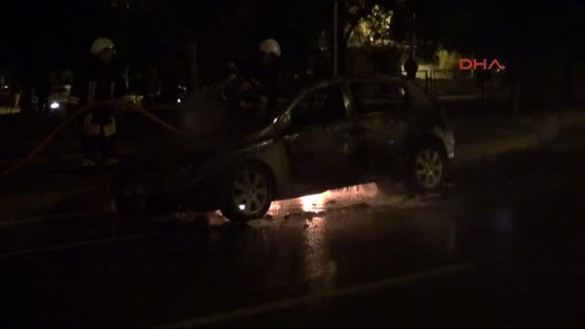 Tekirdağ- Seyir Halindeyken Alev Alan Otomobil Kullanılamaz Hale Geldi