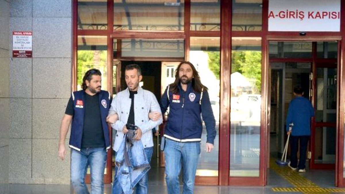 Uyuşturucu Taciri Suçüstü Yakalandı