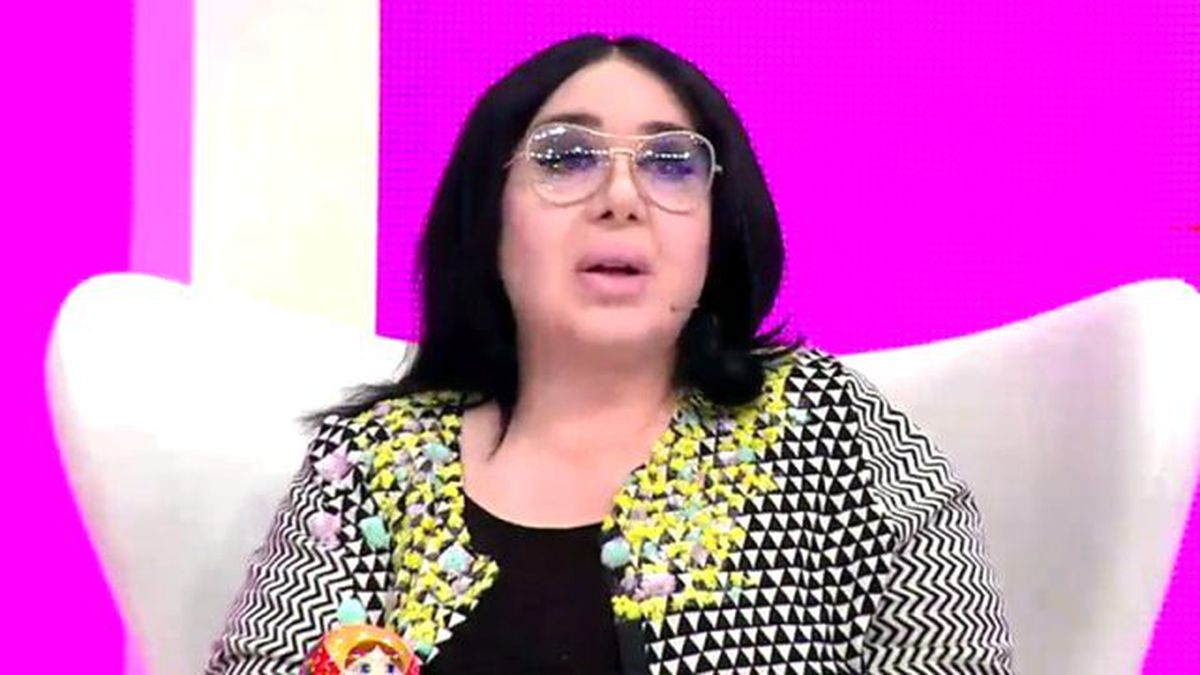 Zeynep Öztürk Nur Yerlitaş\'ı Yanlış Anladı! Kahkahaya Boğuldular!