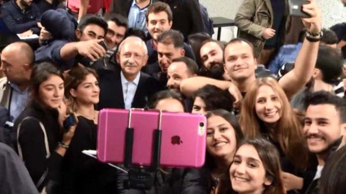 9 Yaşındaki Yamaç\'ın \'Gelecek\' Sorusu Kılıçdaroğlu\'nu Terletti