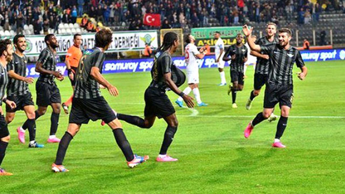 Akhisar Belediyespor, Antalyaspor'u 2-1 Yendi