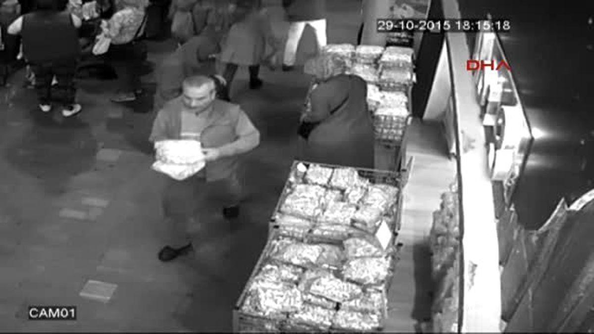 \'Makaslı\' Kapkaççı Esnaf Tarafından Yakalandı