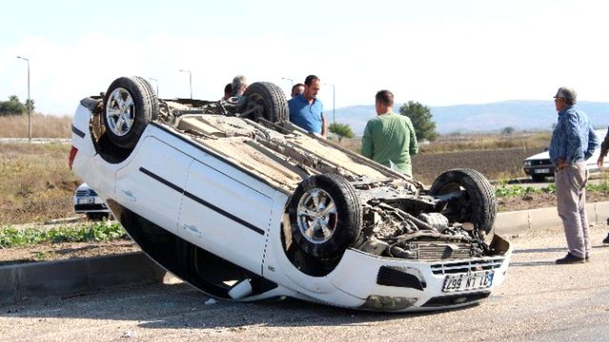 Adana\'da Trafik Kazası: 2 Yaralı
