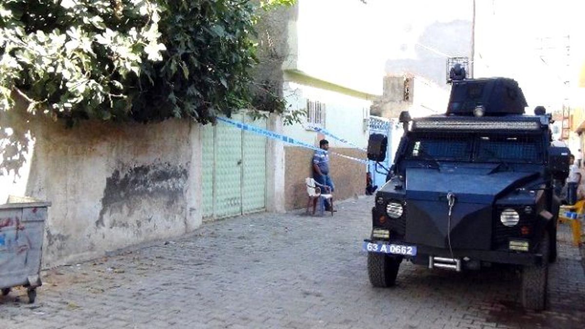 Ceylanpınar\'da Eve Bomba Atıldı