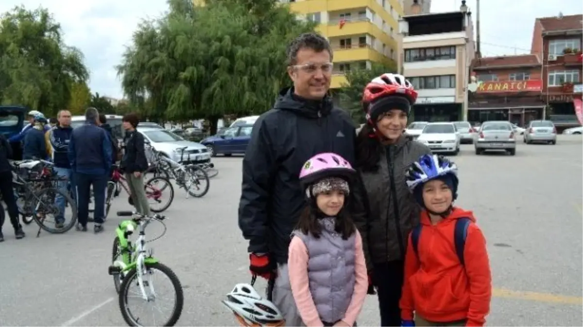 Cumhuriyet ve Barış İçin Pedal Çevirdiler