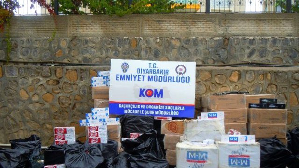 Diyarbakır\'da Silah ve Uyuşturucu Kaçakçılarına Darbe