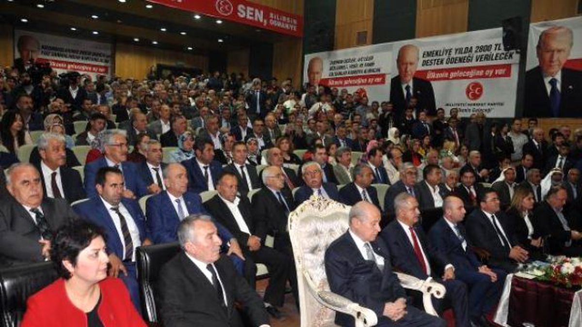 MHP Lideri Bahçeli Memleketi Osmaniye\'de (3)