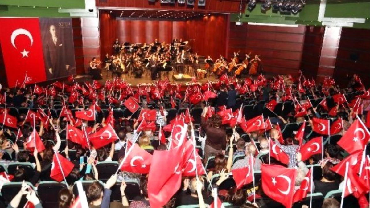 Senfoni\'den Cumhuriyet Bayramı Özel Konseri