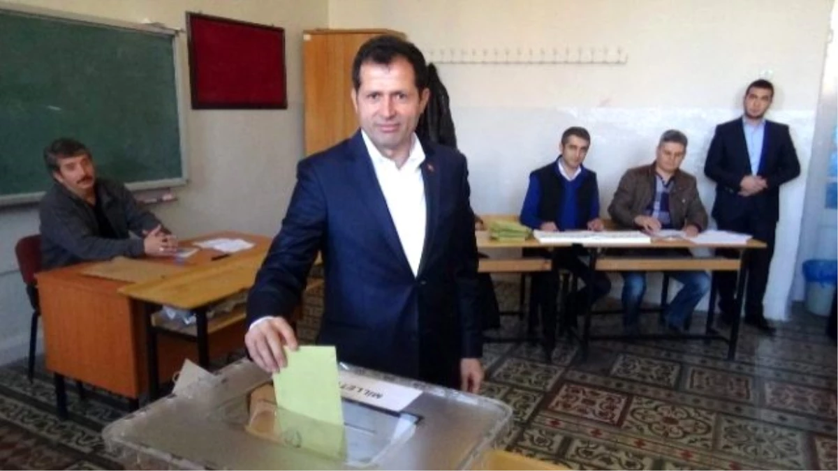 AK Parti Konya Milletvekili Adayları Oylarını Kullandı