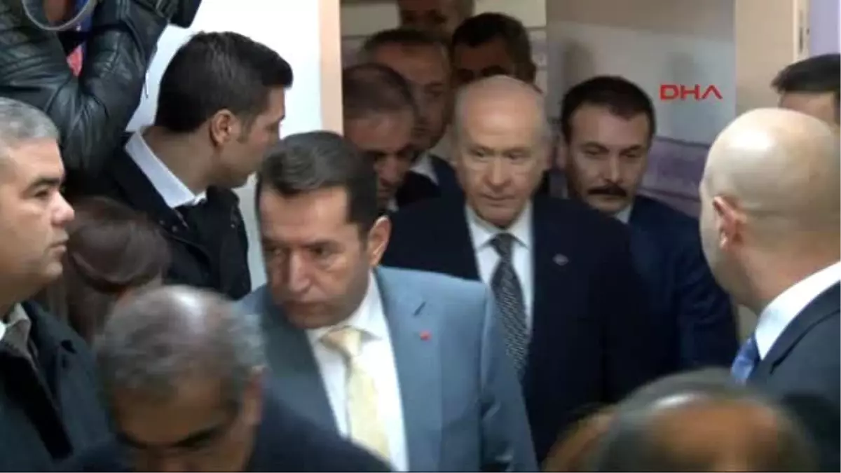 Bahçeli, Oyunu Anıttepe Ortakokulu\'nda Kullandı