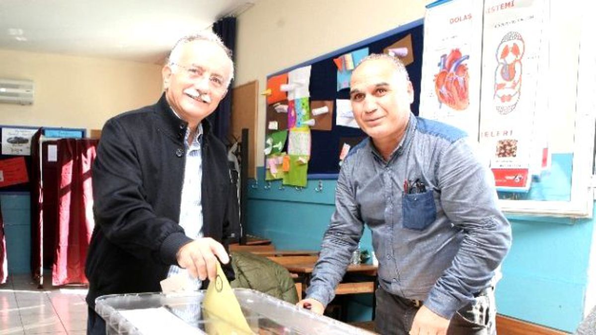 Başkan Hasan Karabağ Oyunu Kullandı