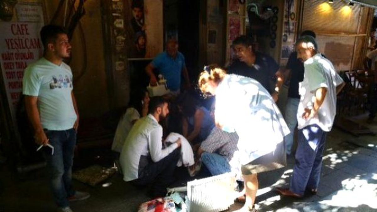 Beyoğlu'nda Seçim Sandığında 'Parti' Kavgası: 1 Yaralı