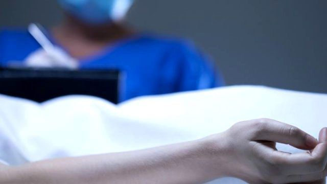 Evine Giden Kadın Biri Tavana Asılı Diğeri Koltukta İki Ceset Buldu