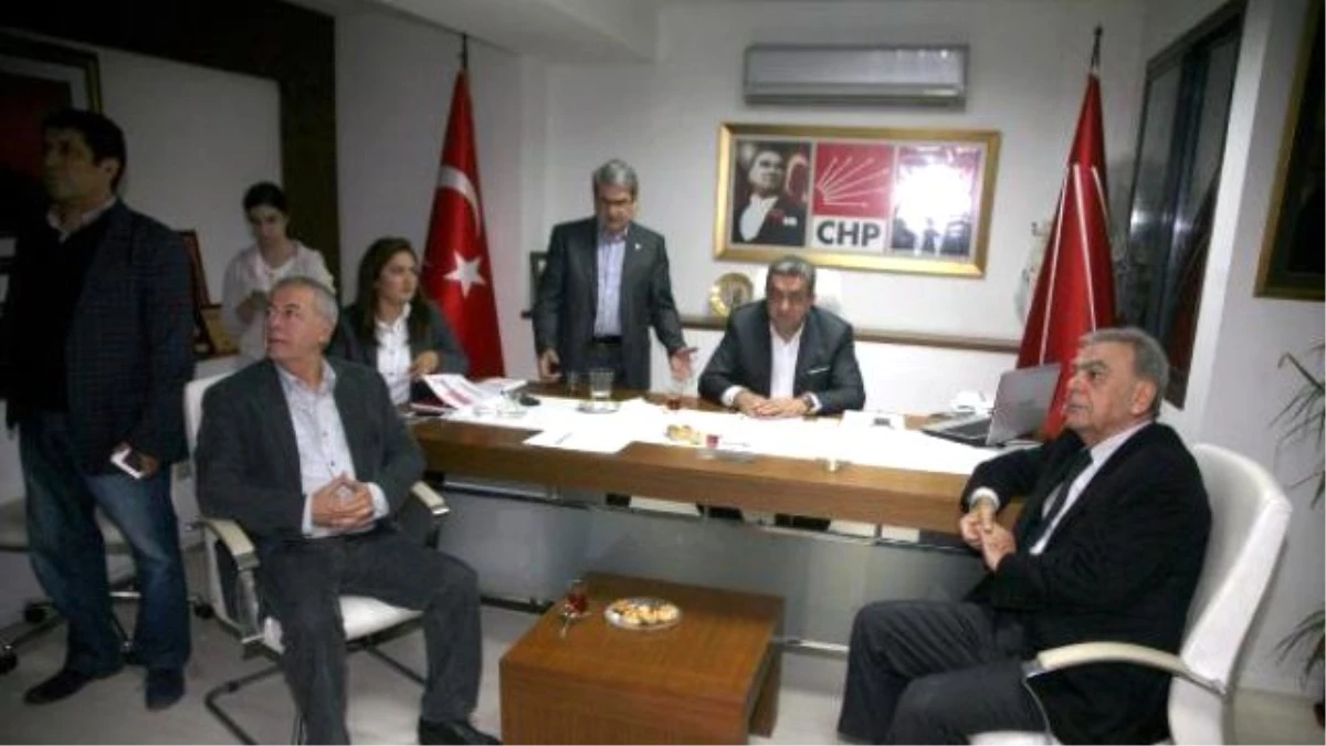 CHP İzmir\'de Yine Buruk Sevinç