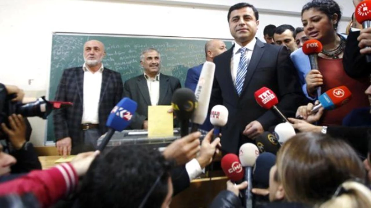 Demirtaş\'ın Sandığından AK Parti Zaferle Çıktı