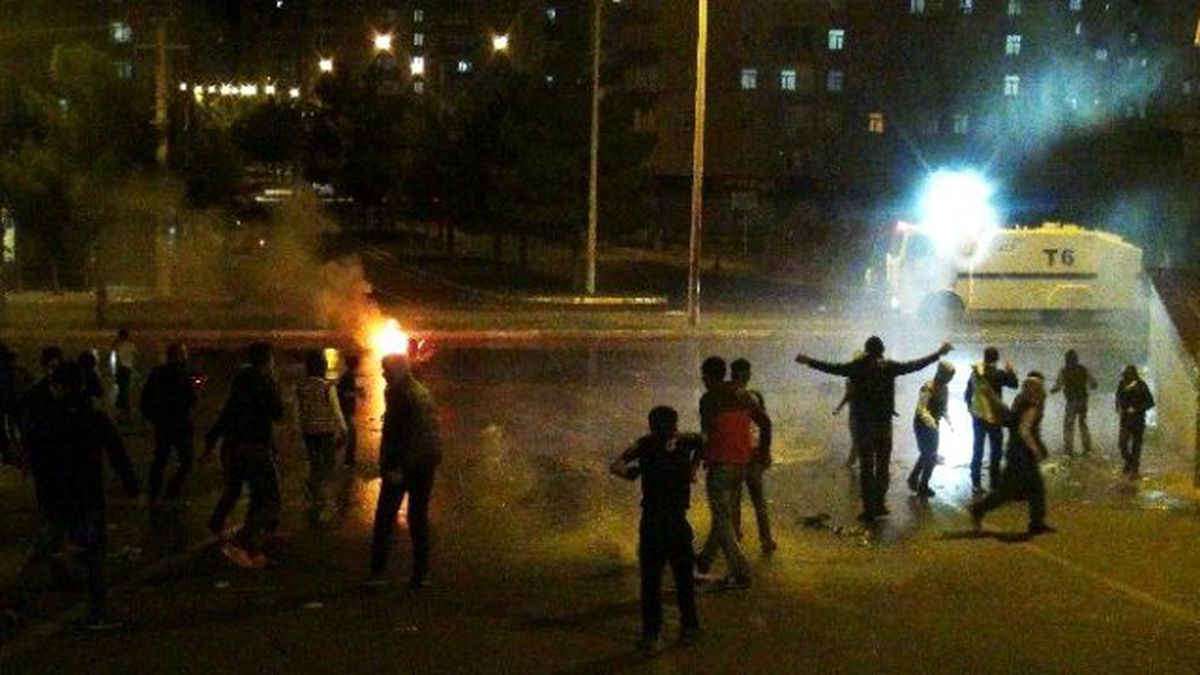 Diyarbakır\'da Olaylar Çıktı