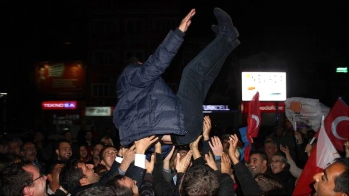 Edremit\'te Davullar AK Parti İçin Çaldı