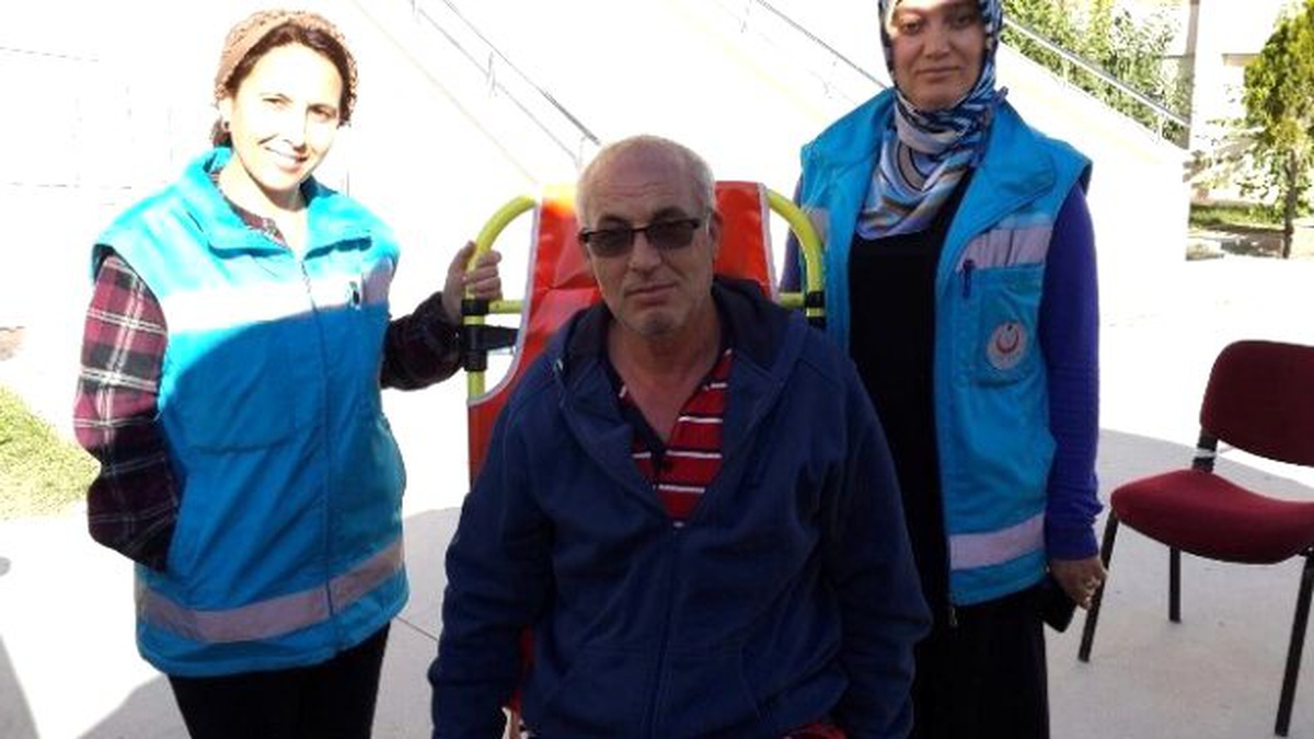 Evde Sağlık Hizmeti Alan 3 Vatandaş Oylarını Kullandı