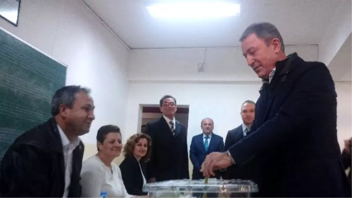 Genelkurmay Başkanı Orgeneral Akar Oyunu Kullandı