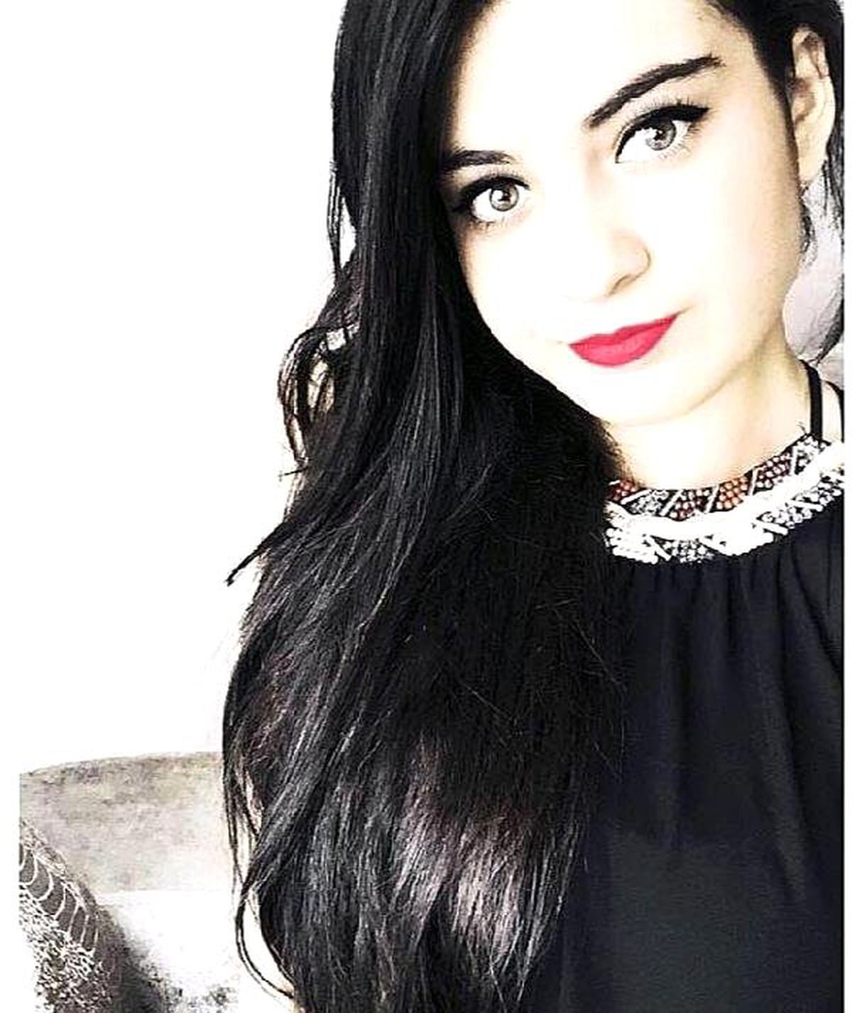19 Yaşındaki Beyza, Beyin Kanamasından Öldü