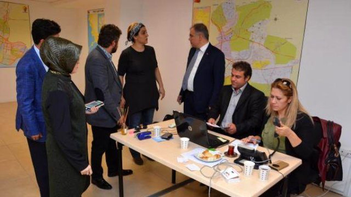 İzmir AK Parti\'de Büyük Sevinç