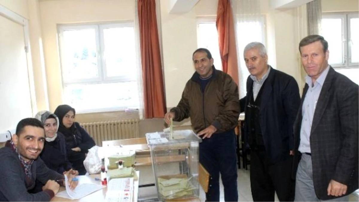Mardin\'de Oy Verme İşlemi Başladı