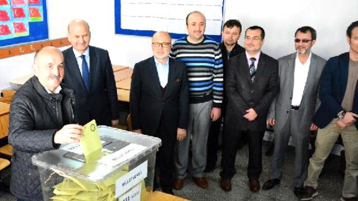 Müezzinoğlu: İnşallah Dışarıdan Müdahalelerin Olmadığı, Güçlü Bir Demokratik Süreci Yaşarız