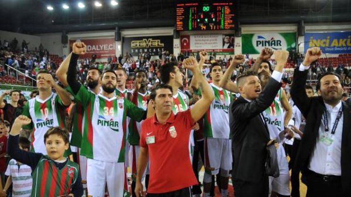 Pınar Karşıyaka Ligde Farklı