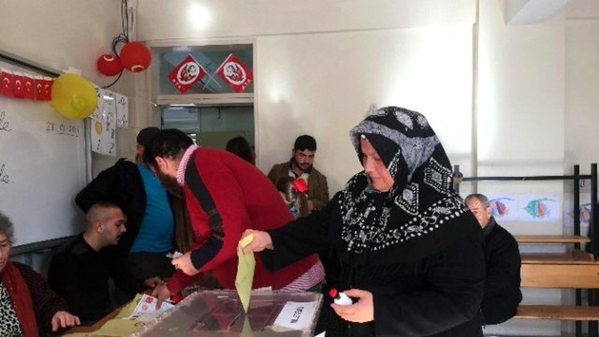 Sakaryalı Seçmen Sandık Başında
