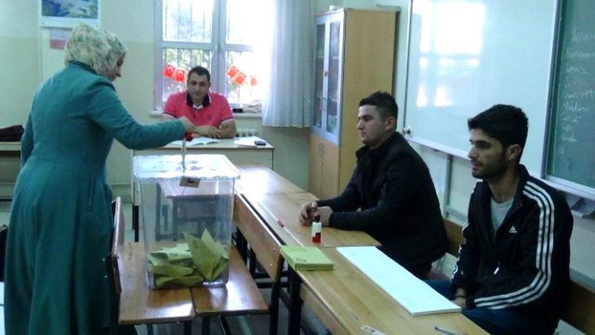Şanlıurfa\'da Oy Verme İşlemi Başladı